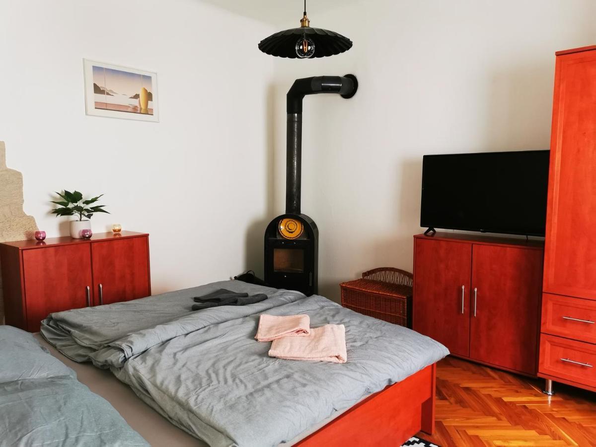 Lehel Apartman Keszthely Luaran gambar