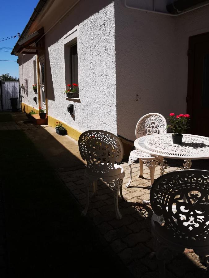 Lehel Apartman Keszthely Luaran gambar